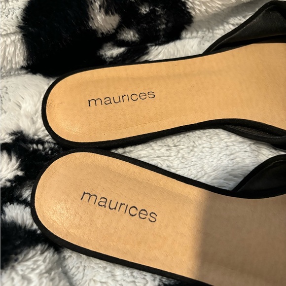 Flats - Picture 4 of 5